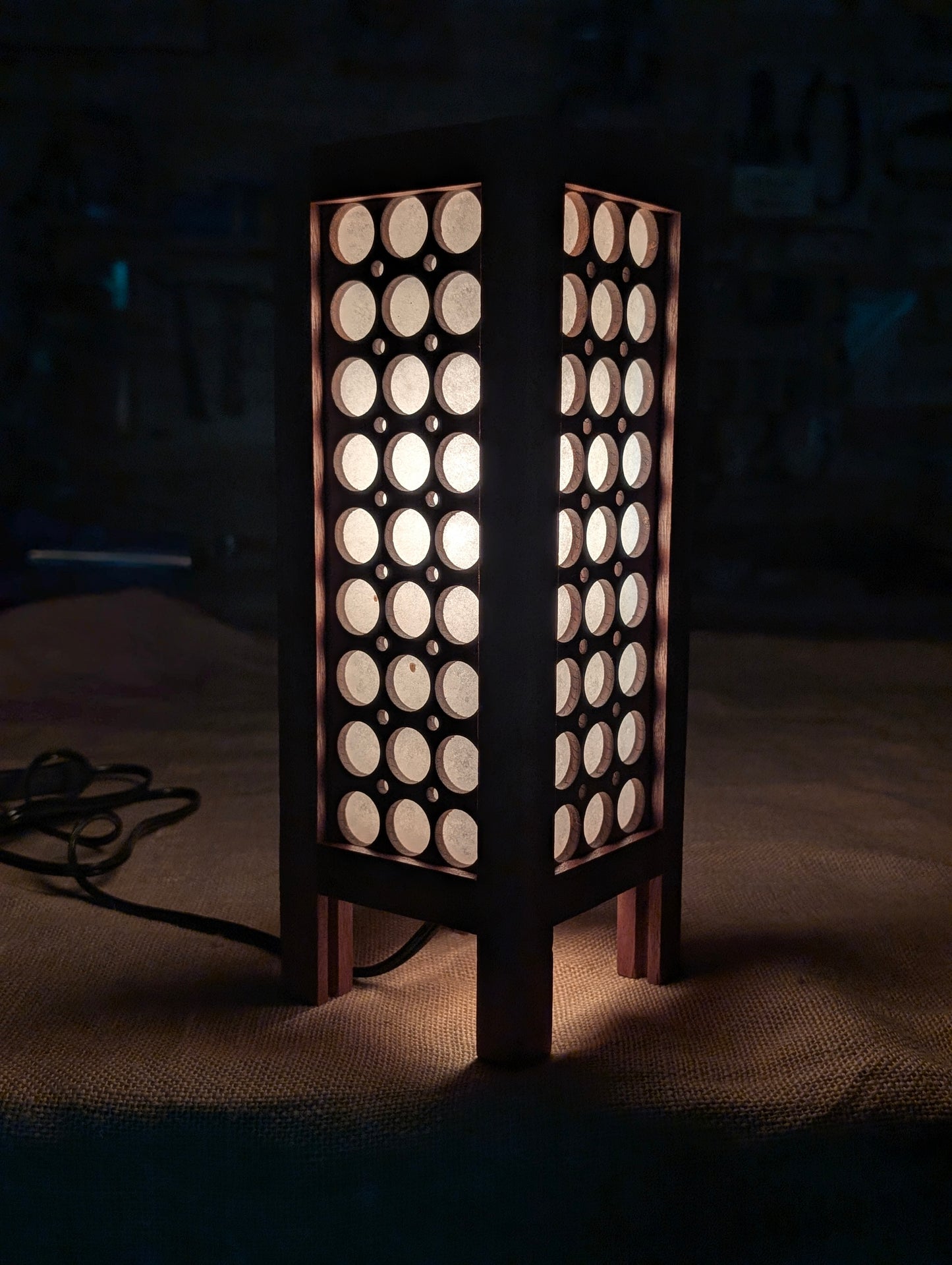 Skinny Circle Lamp