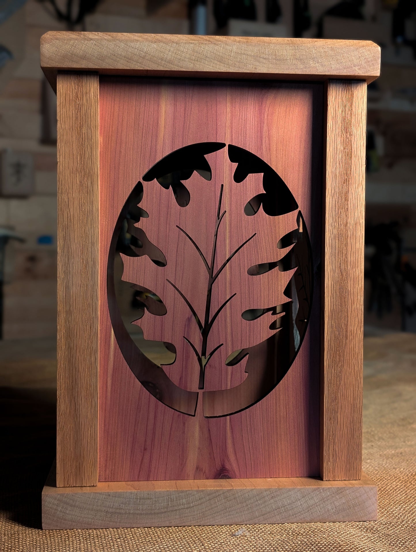 Leaf Luminary