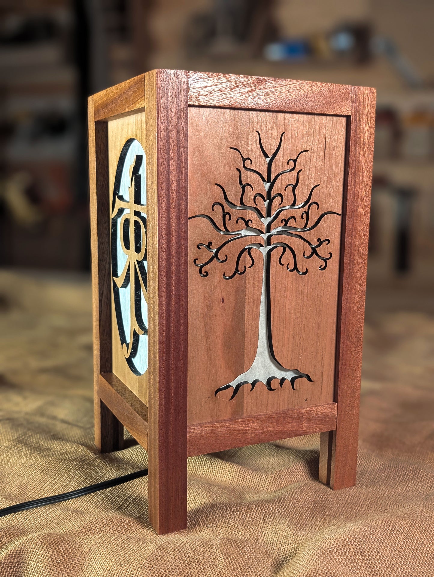 White Tree Lamp